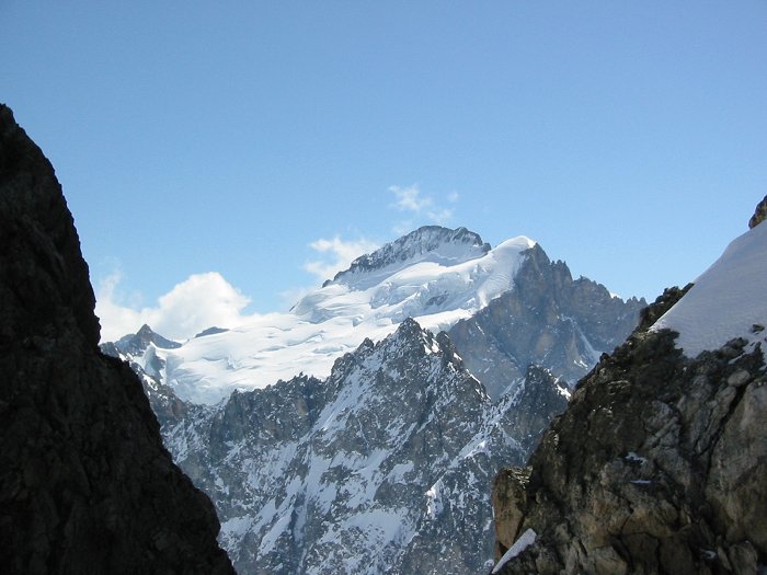 #4 barre des écrins : La haut, vue magnifique sur la barre des écrins ! barre des écrins : La haut, vue magnifique sur la barre des écrins !