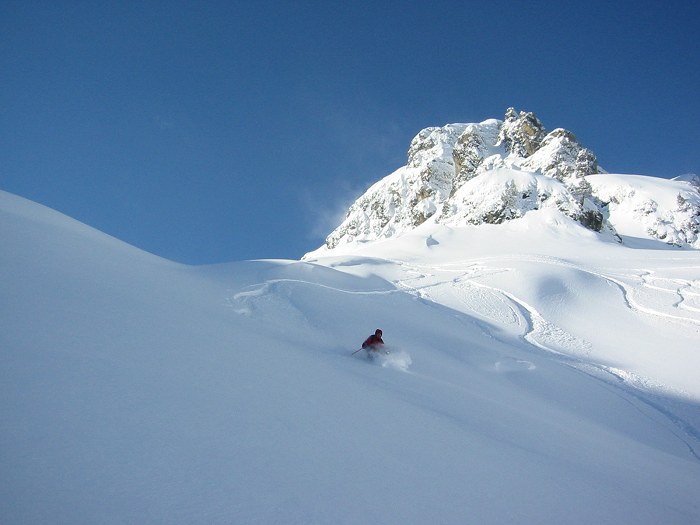 #8 Descente dans la poudre : Fred se gave dans une poudre de cinéma. Descente dans la poudre : Fred se gave dans une poudre de cinéma.