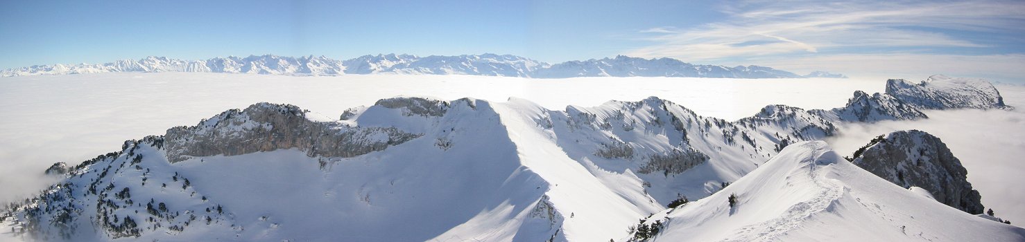 #4 Vue des Lances de Malissard : Un petit pano du sommet des lances de Malissard vers Belledonne. Wahoo que c Vue des Lances de Malissard : Un petit pano du sommet des lances de Malissard vers Belledonne. Wahoo que c'est beau !