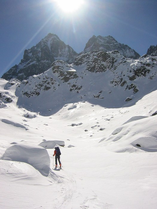 #5 Lac Fiorenza : Au niveau du lac Fiorenza, on attaque la deuxième montée de la journée pour rejoindre le refuge Quintino Sella. Lac Fiorenza : Au niveau du lac Fiorenza, on attaque la deuxième montée de la journée pour rejoindre le refuge Quintino Sella.