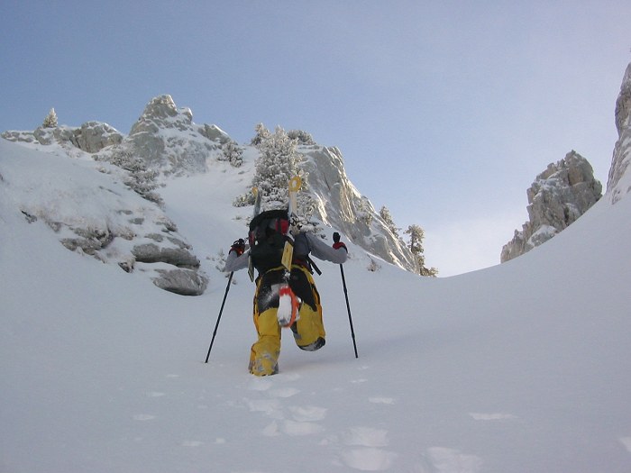 Dans le couloir : David dans le couloir ouest des lances de Malissard. Bien plâtré !