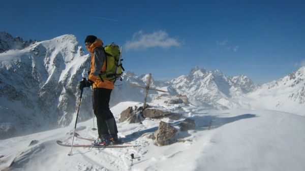 #2 Sommet : Croix rudimentaire, mais vue exceptionnelle ! Et pas un pet de vent ! Sommet : Croix rudimentaire, mais vue exceptionnelle ! Et pas un pet de vent !