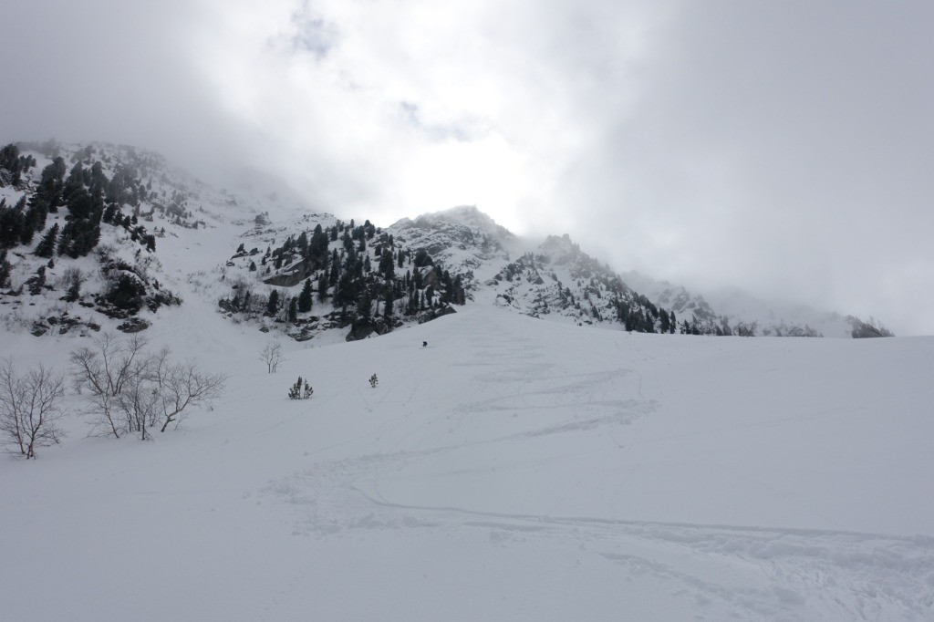 Le cône du couloir N des Gds Moulins, excellent