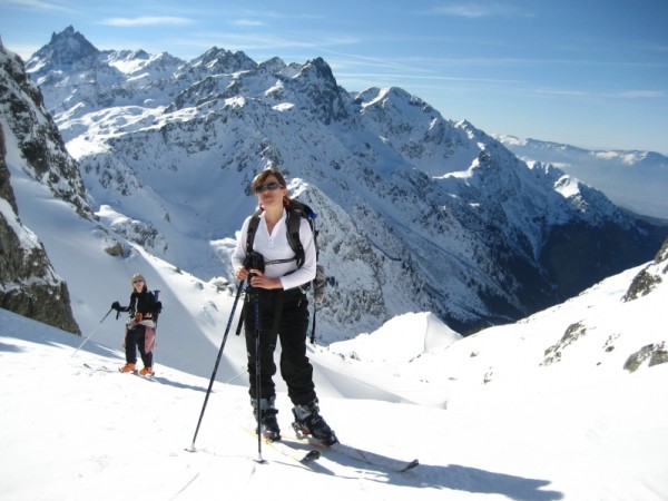 #2 Col de l Col de l'Aigleton : Aline et Hélène arrivent au col
