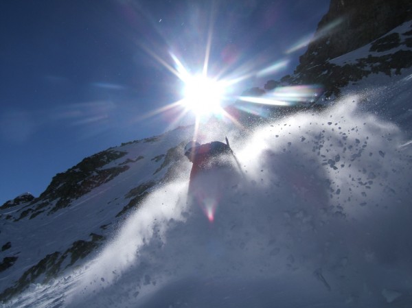 #3 vent et soleil : lionel fait voler les derniers centimetre de poudre épargnés par le vent vent et soleil : lionel fait voler les derniers centimetre de poudre épargnés par le vent