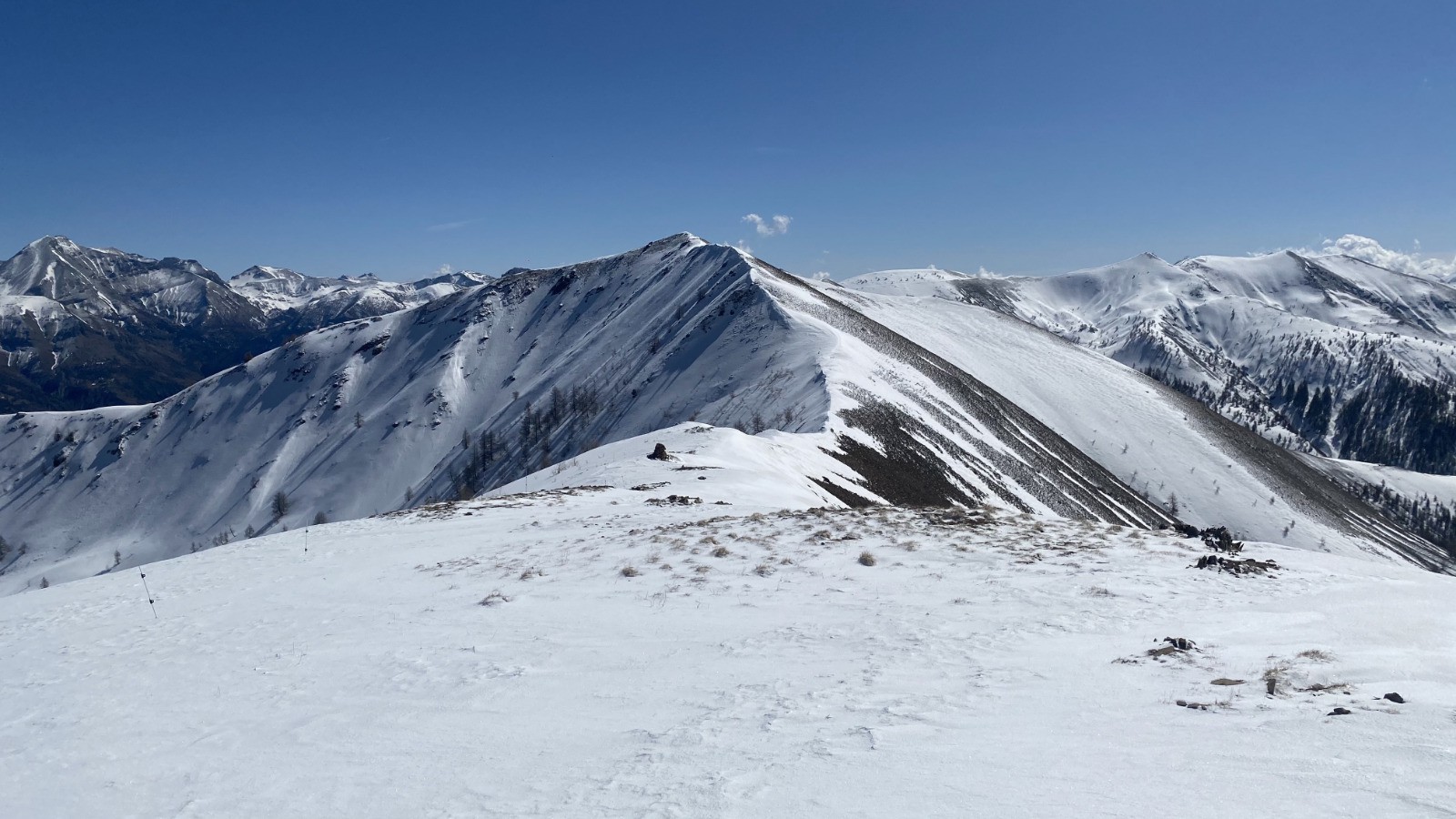 #2 De la crête vue sur la Tête de Pra Bertrand De la crête vue sur la Tête de Pra Bertrand