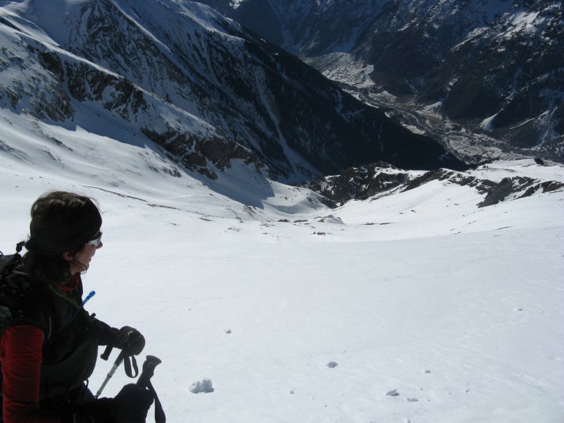 #5 Laure apprenderait la descente : Vue plongeante sur la Combe que l Laure apprenderait la descente : Vue plongeante sur la Combe que l'on va descendre. La route et la voiture tout en bas