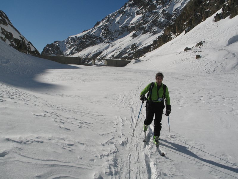 #1 David au Lac : David apres 600 metres de deniv, la premiere partie est vraiment vraiment tres longue. Cette course ressemble à celle de la Croix de Belledonne je trouve... David au Lac : David apres 600 metres de deniv, la premiere partie est vraiment vraiment tres longue. Cette course ressemble à celle de la Croix de Belledonne je trouve...