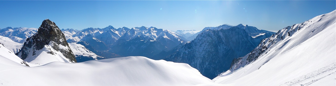 Face sud : Juste avant le col de la Portette .
A gauche, le col non nommé du topo.