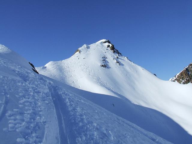#1 Sommet du Fontanabran : le sommet qui s Sommet du Fontanabran : le sommet qui s'approche, de bien belles traces ......