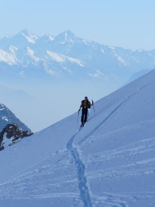 #5 Fontanabran : Sous le sommet avec le Bietschhorn au fond Fontanabran : Sous le sommet avec le Bietschhorn au fond
