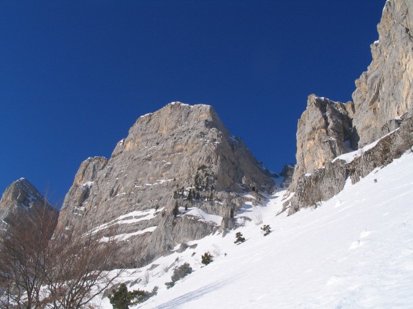 #1 Pas Morta, le couloir : On est en vue du couloir, il fait déjà bien chaud Pas Morta, le couloir : On est en vue du couloir, il fait déjà bien chaud