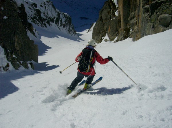 #3 Couloir O : Marlène dans le couloir. Moquette en haut, super poudreuse en bas à l Couloir O : Marlène dans le couloir. Moquette en haut, super poudreuse en bas à l'ombre.