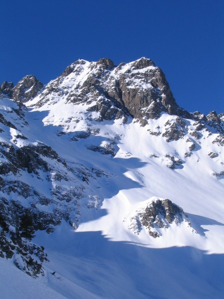 #1 Grd Charnier Allemont NE : La vue de la combe et du couloir Grd Charnier Allemont NE : La vue de la combe et du couloir