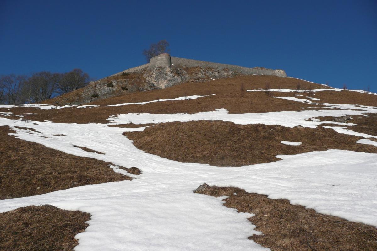 #2 Le Fort du Truc (1550 m) : Enneigement en pointillé sur cette portion de l Le Fort du Truc (1550 m) : Enneigement en pointillé sur cette portion de l'itinéraire