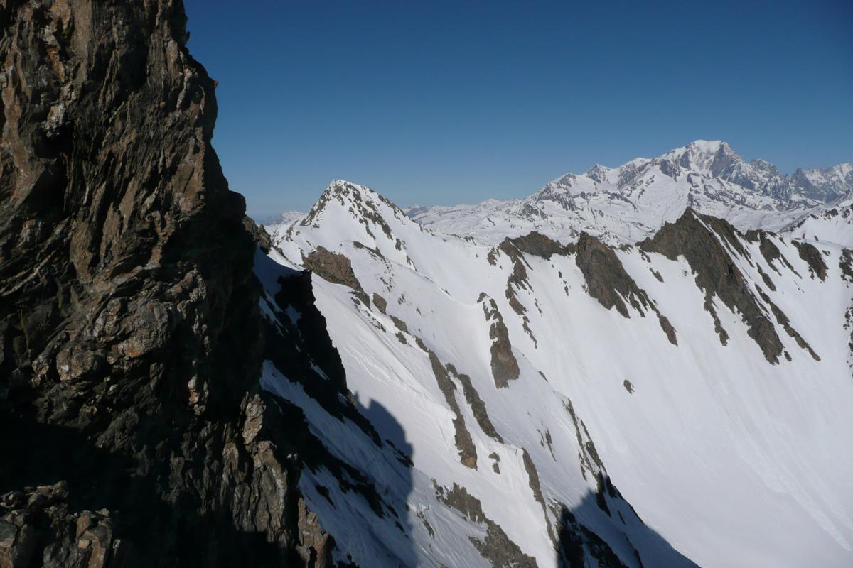 #8 Le Mont Blanc : La Pointe de Combe Neuve au premier plan Le Mont Blanc : La Pointe de Combe Neuve au premier plan