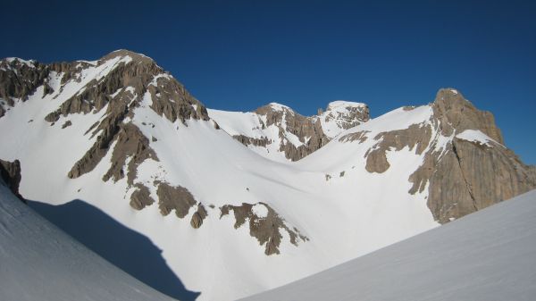 #10 Obiou et compagnie : De gauche à droite : Tête de la Cavale - Evêque de l Obiou et compagnie : De gauche à droite : Tête de la Cavale - Evêque de l'Obiou - Obiou - Les Agards