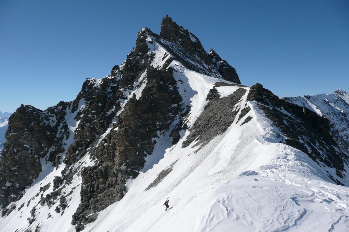 Col de Vallonbrun : Vincent à l'énergie en termine avec l'ascension