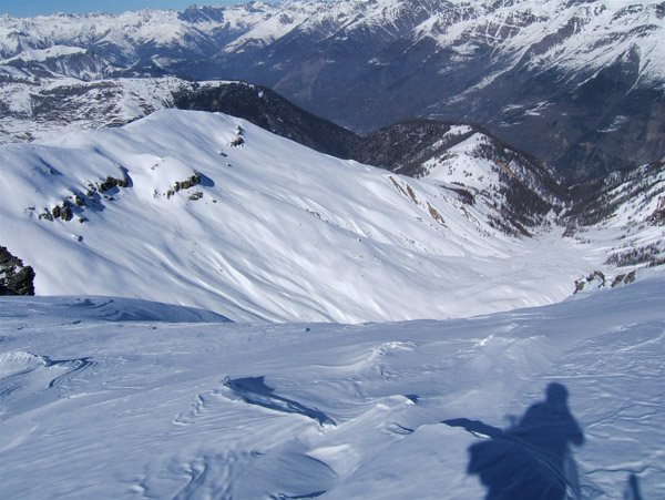 #3 Mounier : Vallon de montée avec la pente qui amène aux crêtes de Colombet et les crêtes de déscente. Mounier : Vallon de montée avec la pente qui amène aux crêtes de Colombet et les crêtes de déscente.