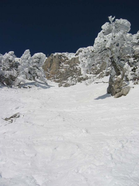 #1 Couloir sommital : Le petit couloir qui permet d Couloir sommital : Le petit couloir qui permet d'attaquer la face est