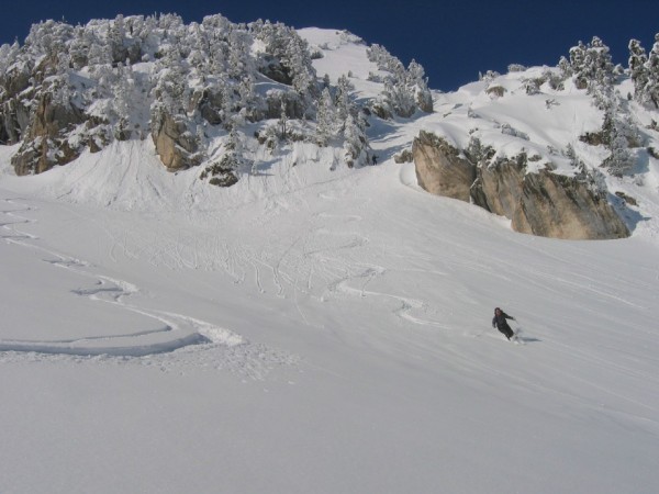 #2 Couloir Est des Lances : Fabienne à la sortie du couloir Couloir Est des Lances : Fabienne à la sortie du couloir