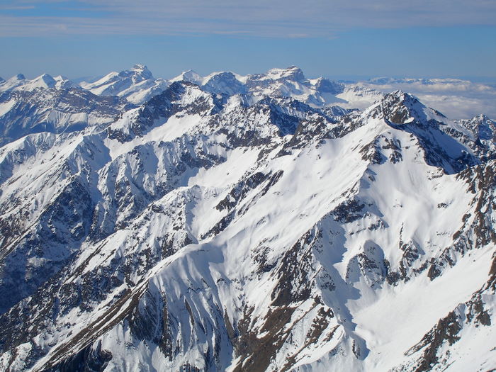 Vue sur le sud : Le Dévoluy et le Ventoux un peu derrière !!!