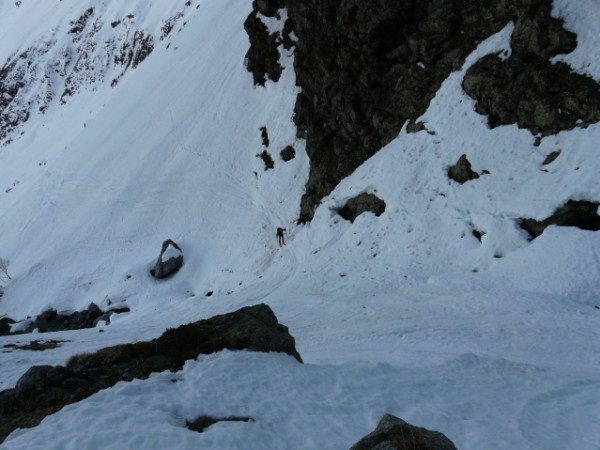 #5 Couloir sud des Espères 23 02 : le verrou vers 2100 m: ça passe bien Couloir sud des Espères 23 02 : le verrou vers 2100 m: ça passe bien