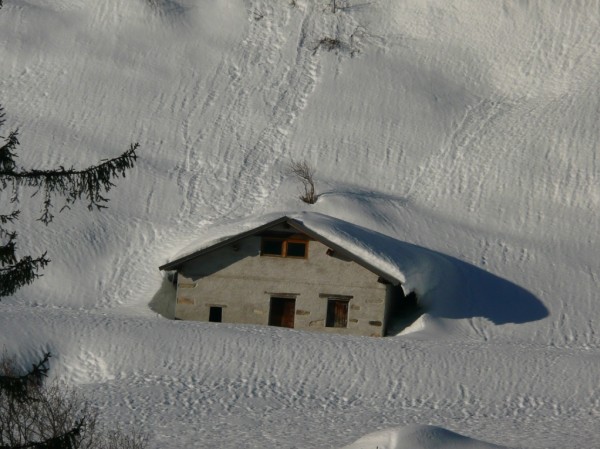 #3 là haut sur la montagne : celui là il est bien calé là haut sur la montagne : celui là il est bien calé
