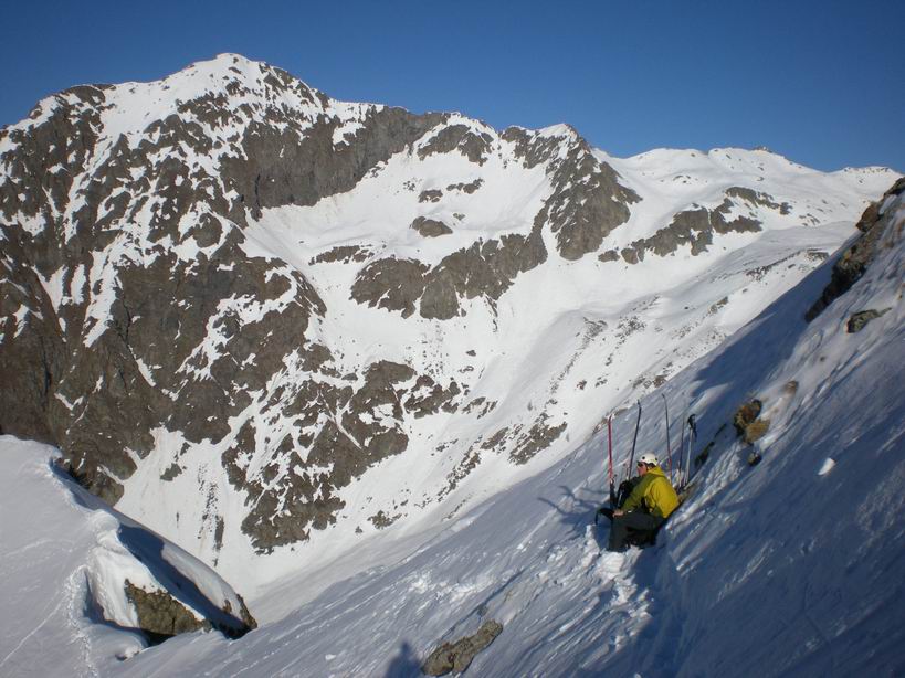 #11 Pic de l Pic de l'Arche : Bruno en communion avec la montagne... ou alors juste il s'emmerde.