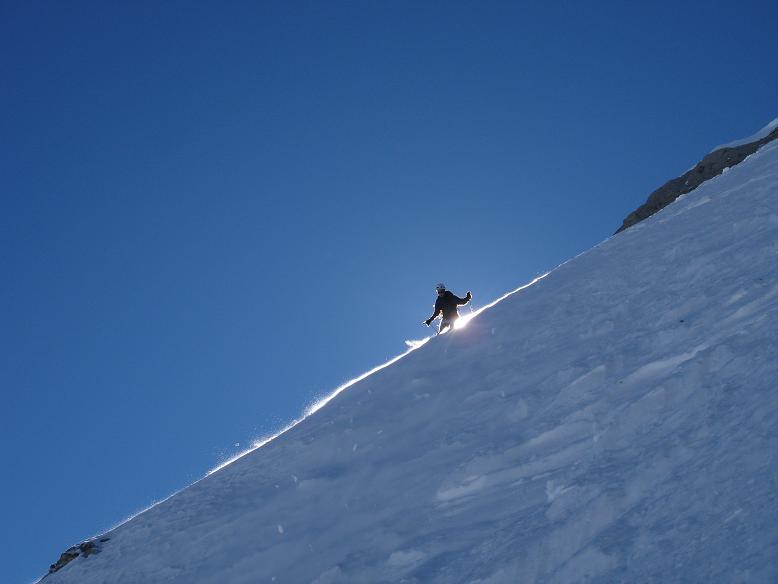 #8 Acces couloir médian : Manu surgit Acces couloir médian : Manu surgit