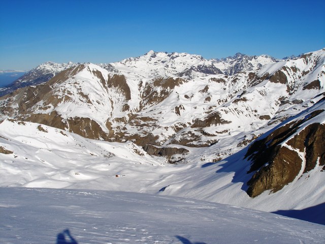 #6 le vallon de la Rouanne : avec chaillol tout au fond(vue du sommet) le vallon de la Rouanne : avec chaillol tout au fond(vue du sommet)