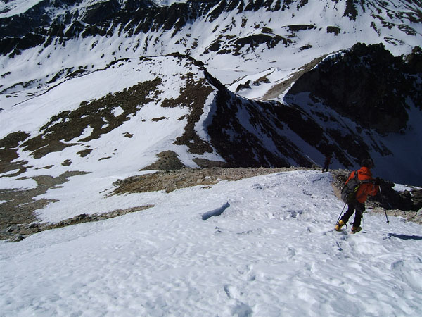 #7 Chersogno : Les filles à la descente de la pente sommitale Chersogno : Les filles à la descente de la pente sommitale