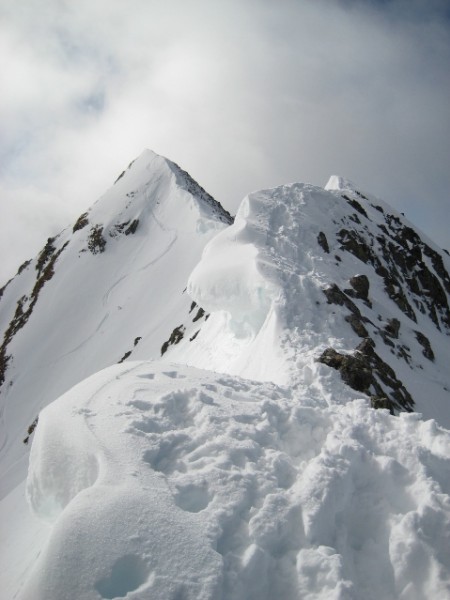 #1 Arête finale : Et la trace de la veille d Arête finale : Et la trace de la veille d'un skitourien.