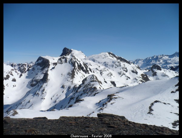 #3 Depuis le grand Sorbier : Depuis la grande Lauzière, vue sur la Croix de Belledonne et le Grand pic de Belledonne. Depuis le grand Sorbier : Depuis la grande Lauzière, vue sur la Croix de Belledonne et le Grand pic de Belledonne.