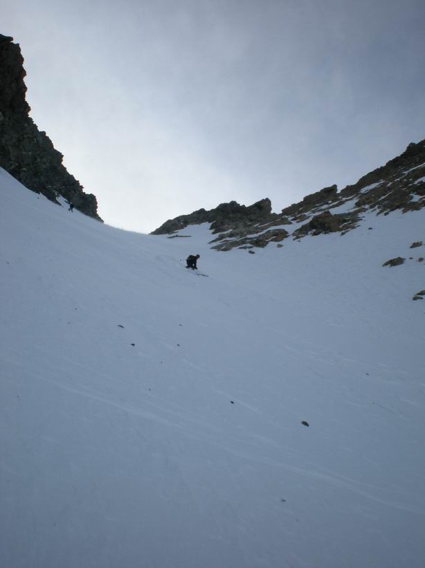 #9 Pointe Maximin : Louis dans le haut en poudre tassée : c Pointe Maximin : Louis dans le haut en poudre tassée : c'est quand même pas mal !