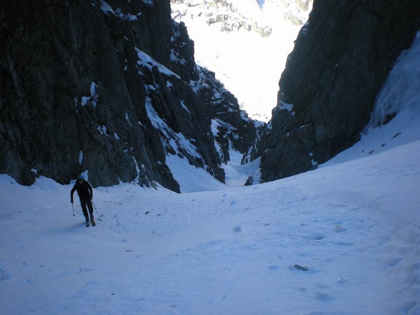 #2 Flambeau des Ecrins : Le canyon d Flambeau des Ecrins : Le canyon d'acces un poil glauque.