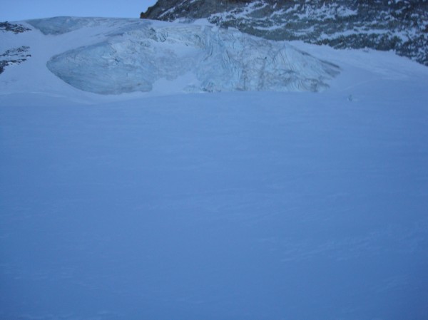 #3 Glacier de la girose : le serac de la girose Glacier de la girose : le serac de la girose
