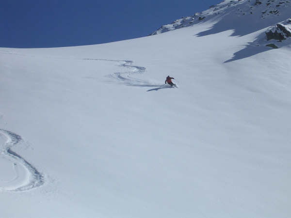 #1 Plaisir jb : Le Bonheur de près de 1000m de poudreuse Plaisir jb : Le Bonheur de près de 1000m de poudreuse