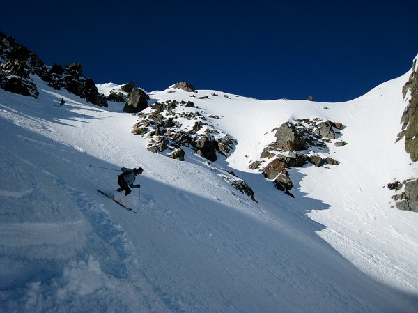 #6 Les Pâtres : Oli va vraiment finir par prendre goût au ski de couloir ! Les Pâtres : Oli va vraiment finir par prendre goût au ski de couloir !