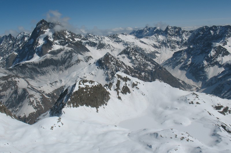 #4 Le Sirac : En bas, les Lacs de Crupillouse Le Sirac : En bas, les Lacs de Crupillouse