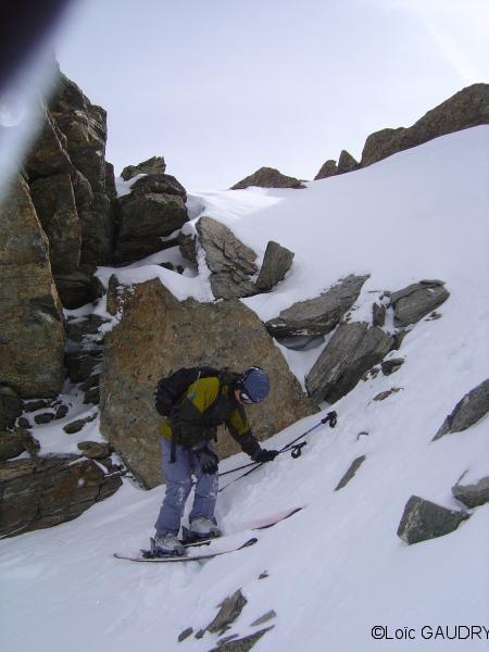 #2 chaussage dans le couloir : Ca va mieux skis aux pieds quand même chaussage dans le couloir : Ca va mieux skis aux pieds quand même
