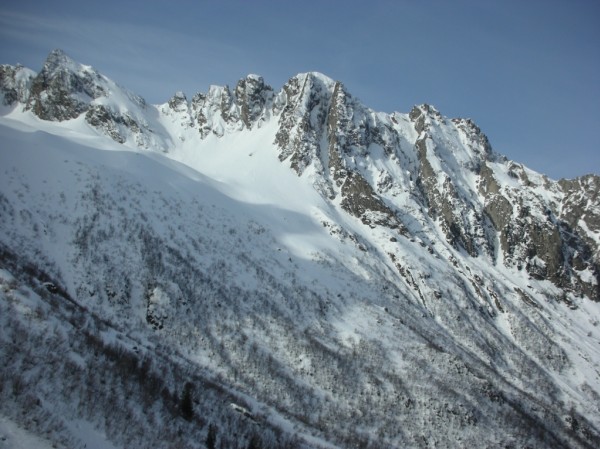 #2 Mouchillon : Pointe du Mouchillon et son couloir oriental, beau morçeau ! Mouchillon : Pointe du Mouchillon et son couloir oriental, beau morçeau !