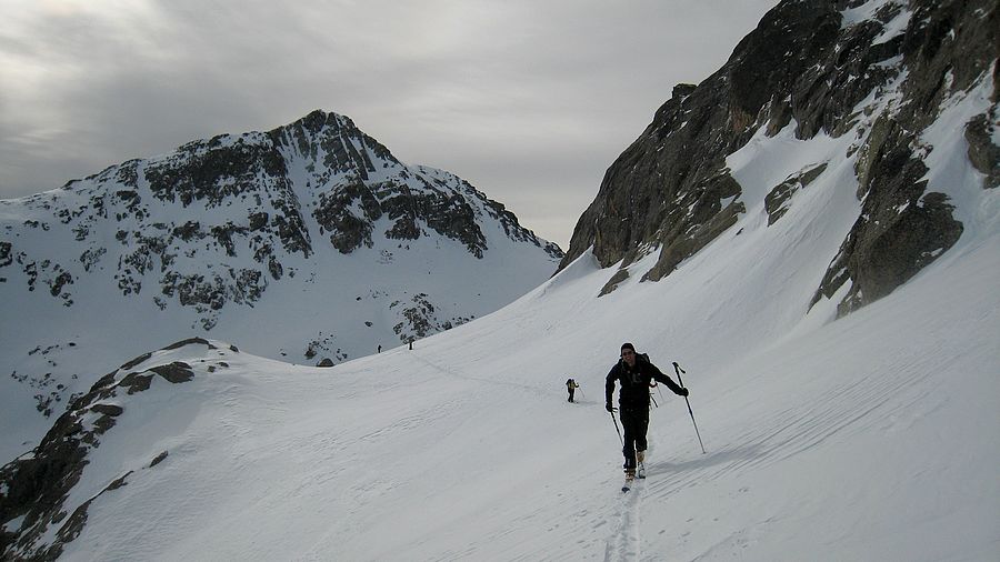 Avant le Basto : Une belle traversée dans les grandes Longueurs au dessus du Lac du Basto