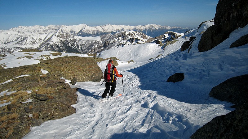 #9 Baisse de Fontanalbe : Une descente sublime parsemée de rochers rouges, petits canyons et systèmes de barres Baisse de Fontanalbe : Une descente sublime parsemée de rochers rouges, petits canyons et systèmes de barres
