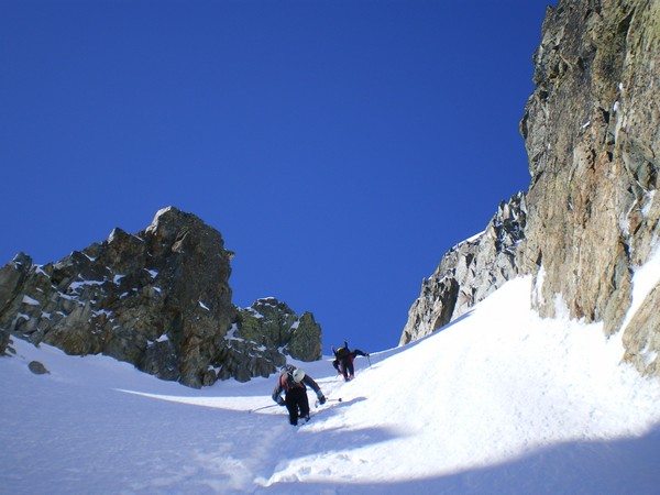 #9 Villonet : Belle ambiance dans le couloir coudé. Villonet : Belle ambiance dans le couloir coudé.