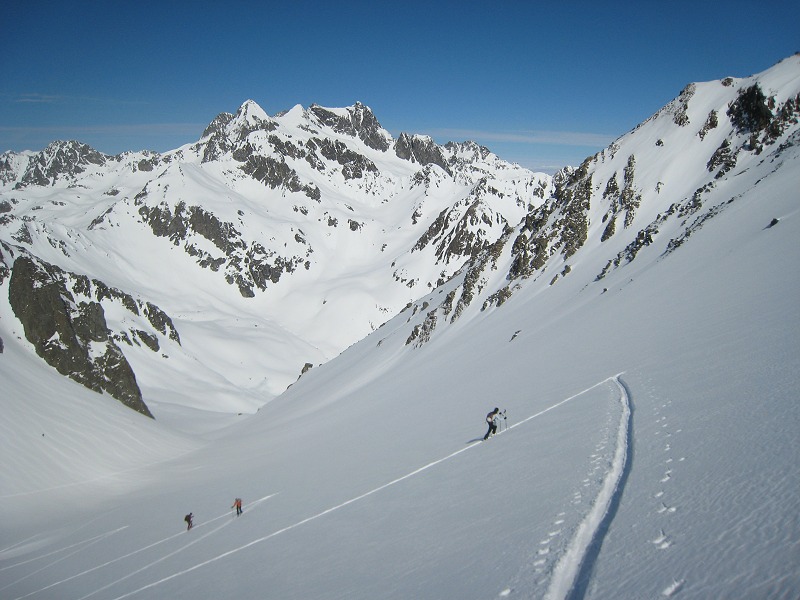 #3 Remontée vers le Natey : La face est en excellente condition, ça va être gavage ! Remontée vers le Natey : La face est en excellente condition, ça va être gavage !