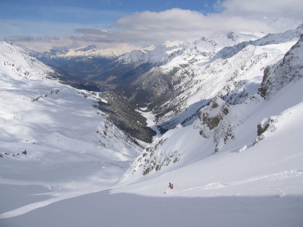#6 Col des Chasseurs : J-F dans le début de la descente sous le col des Chasseurs. Col des Chasseurs : J-F dans le début de la descente sous le col des Chasseurs.