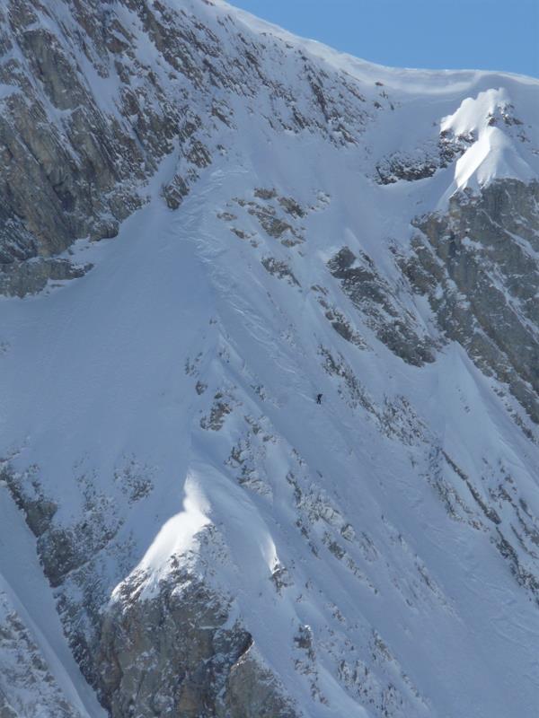 #3 L L'Etale : Un surfeur dans la Facette N des Arêtes (Voie Bibollet)