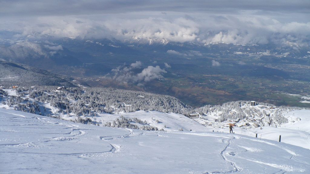 #4 Depuis la Croix de Chamrousse : Depuis la Croix de Chamrousse (2250m) vue sur le Recoin (1650m) et le Vercors. Ambiance hivernale. Depuis la Croix de Chamrousse : Depuis la Croix de Chamrousse (2250m) vue sur le Recoin (1650m) et le Vercors. Ambiance hivernale.