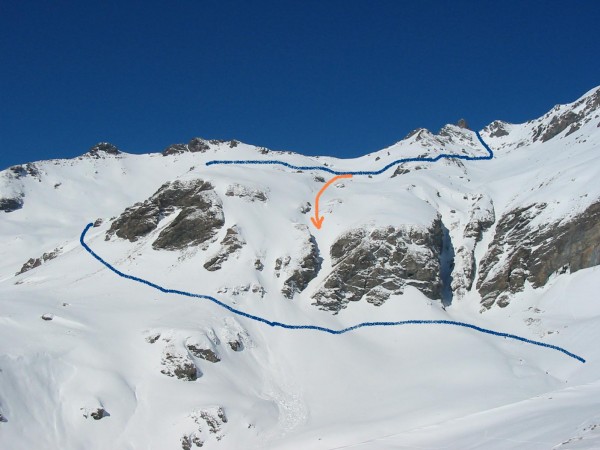 Itinéraire du Grand roc noir : Montée très longue et descente géniale avec deux couloirs, le premier pour atteindre le sommet et le deuxième en virgule au niveau de la barre rocheuse